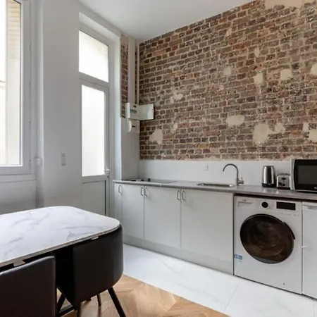 Jouffroy D'abbans/batignolles Charming Studio 4p * Παρίσι